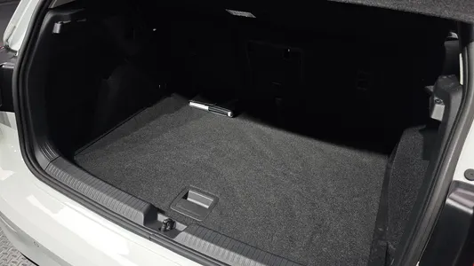 Volkswagen 8 2.0 TDI 2022 37
