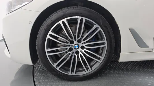 BMW 5 Series (G30) 530i xDrive M 2020 5