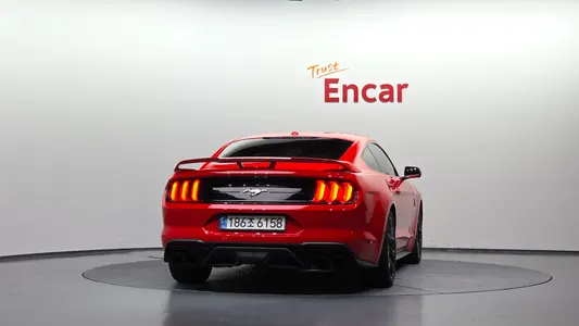 Ford 머스탱 2018 4