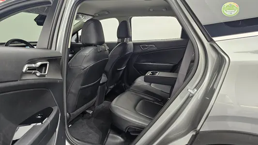 Kia 5 2.0 4WD 2023 11
