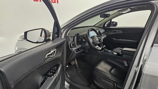 Kia 5 2.0 4WD 2023 10
