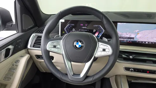 BMW X7 (G07) xDrive 40i 7 2025 13