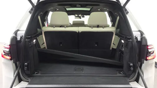 BMW X7 (G07) xDrive 40i 7 2025 27
