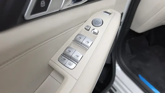 BMW X7 (G07) xDrive 40i 7 2025 29