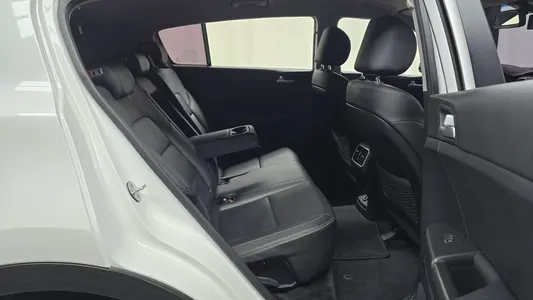 Kia 4 2.0 2WD 2017 11