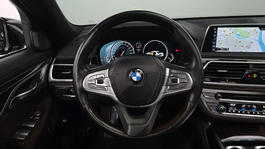 BMW 7 Series (G11) 730Ld xDrive 2016 13