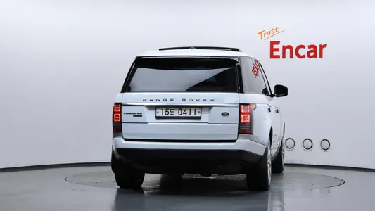 Land Rover 4 4.4 SDV8 Vogue SE 2016 4