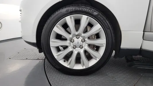 Land Rover 4 4.4 SDV8 Vogue SE 2016 5