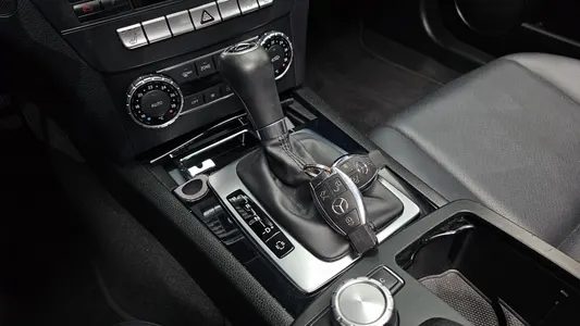Mercedes-Benz C-Class W204 C200 CGI 2012 9