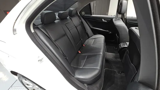 Mercedes-Benz C-Class W204 C200 CGI 2012 11