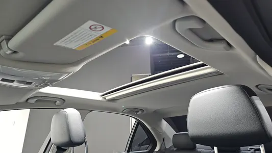 Mercedes-Benz C-Class W204 C200 CGI 2012 19