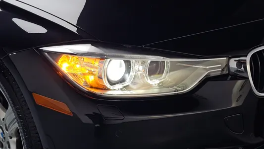BMW 3 Series (F30) 320i 2014 23