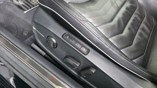 Volkswagen 아테온 2.0 TDI 2019 27