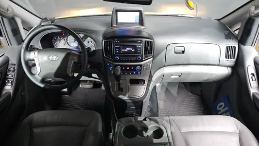 Hyundai Grand Starex 2016 7