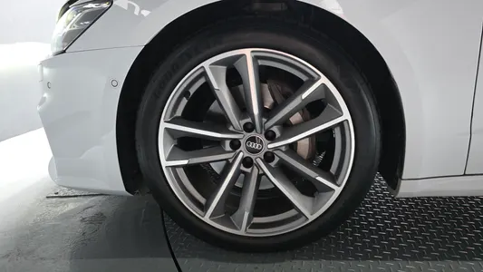 Audi A7 (4K) 50 TDI 2023 5
