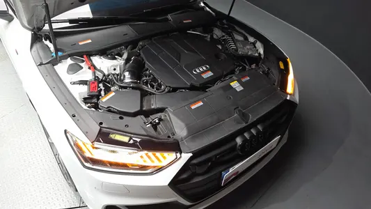 Audi A7 (4K) 50 TDI 2023 6
