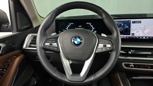 BMW X5 (G05) xDrive 50e xLine 2025 12