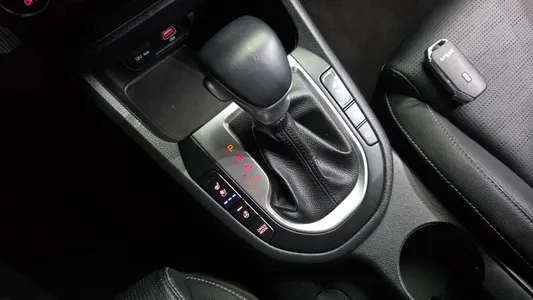 Kia K3 2 1.6 2021 9