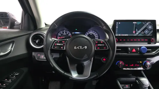 Kia K3 2 1.6 2021 13