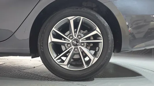 Kia K3 2 1.6 2021 21
