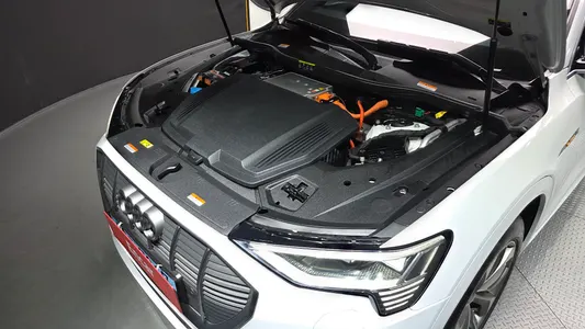 Audi e- 55 2020 6