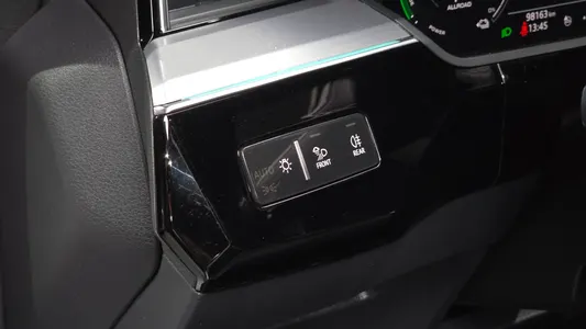 Audi e- 55 2020 15