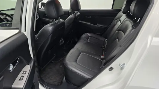 Kia R 2WD 2013 12