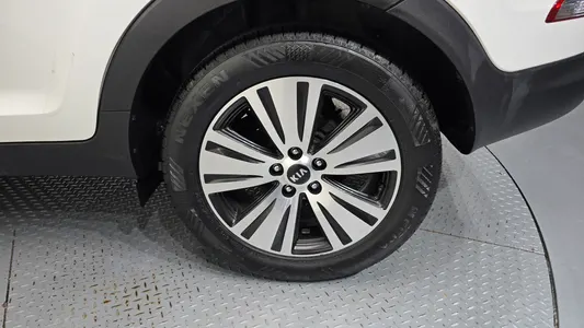 Kia R 2WD 2013 21