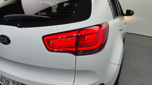 Kia R 2WD 2013 23