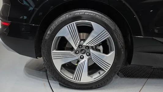 Audi e- 55 2022 21