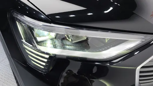 Audi e- 55 2022 22