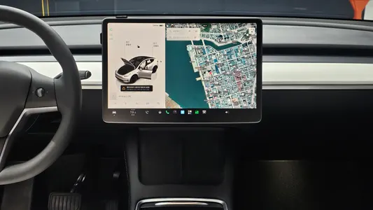 Tesla Y AWD 2022 14