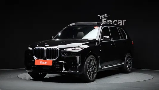BMW X7 (G07) xDrive 40i M 7 2025