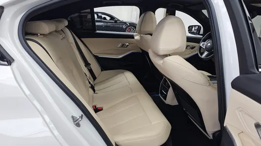 BMW 3 Series (G20) 330e M 2023 12