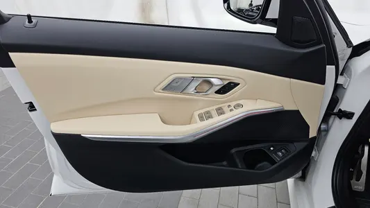 BMW 3 Series (G20) 330e M 2023 24