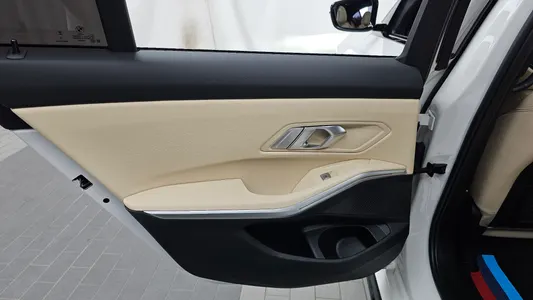 BMW 3 Series (G20) 330e M 2023 25