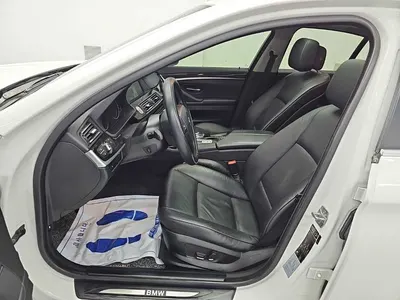 BMW 5 Series (F10) 520d 2013 11