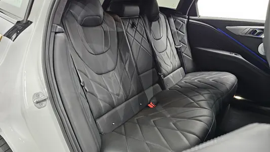 BMW XM (G09) 4.4 2023 11