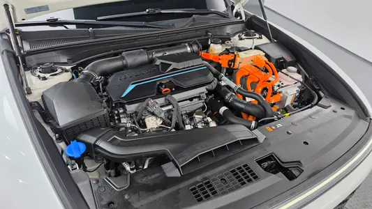 Hyundai (GN7) 2023 6