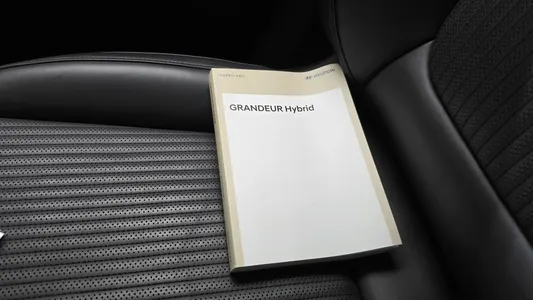 Hyundai (GN7) 2023 37