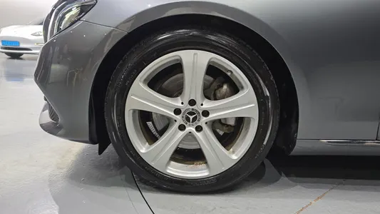 Mercedes-Benz E-Class W213 E200 2018 5