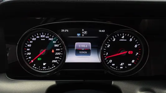 Mercedes-Benz E-Class W213 E200 2018 8