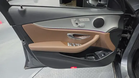 Mercedes-Benz E-Class W213 E200 2018 24