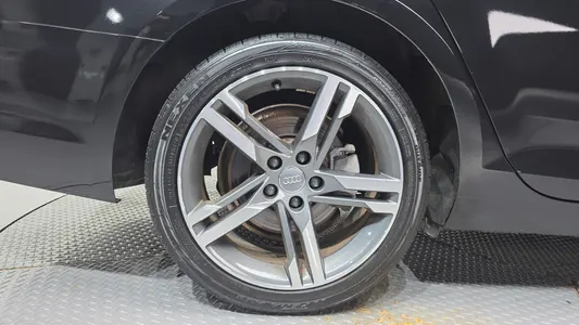 Audi A4 (B9) 40 TFSI 2019 5