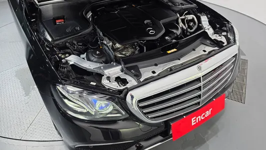 Mercedes-Benz E-Class W213 E220d 4MATIC 2019 6