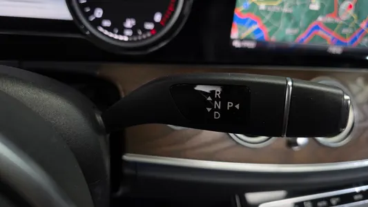 Mercedes-Benz E-Class W213 E220d 4MATIC 2019 9