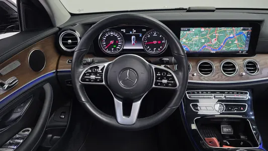 Mercedes-Benz E-Class W213 E220d 4MATIC 2019 13