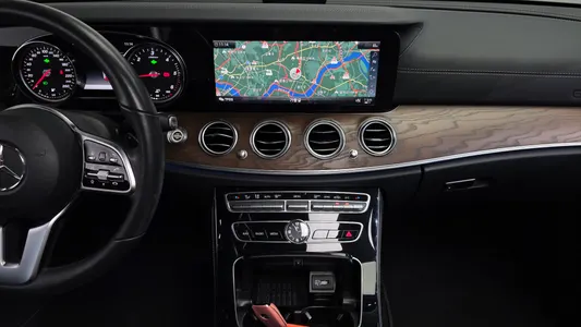 Mercedes-Benz E-Class W213 E220d 4MATIC 2019 15