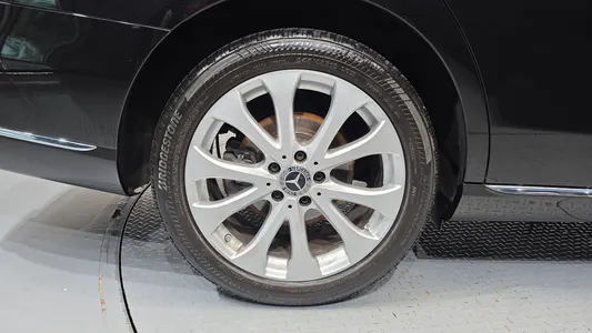 Mercedes-Benz E-Class W213 E220d 4MATIC 2019 21
