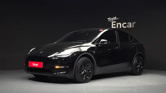 Tesla Y AWD 2021